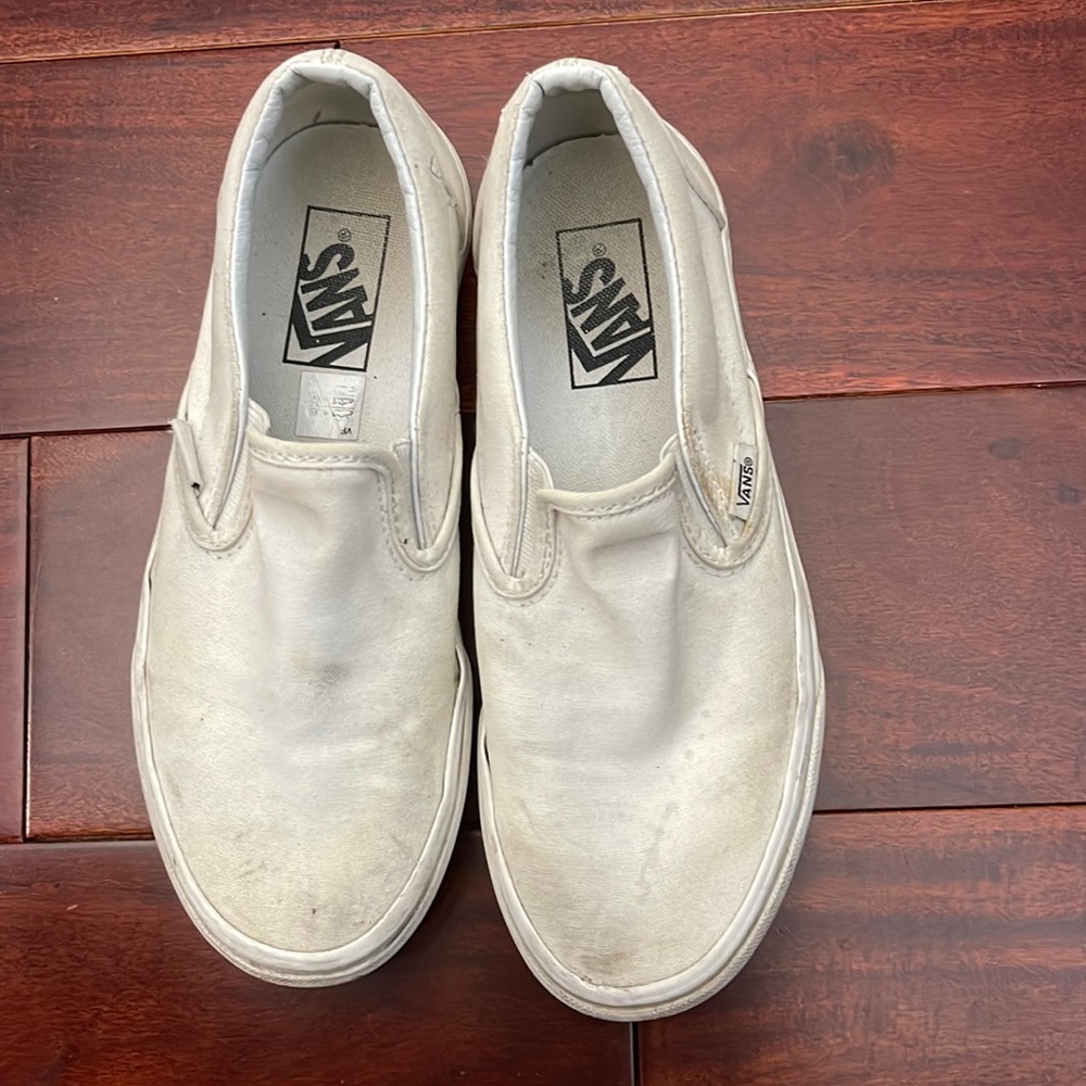 White Low-Top Slide on Vans